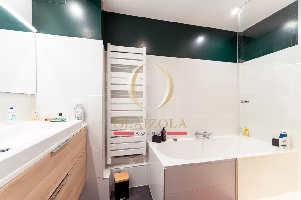 Appartement lumineux avec deux balcons — photo 18