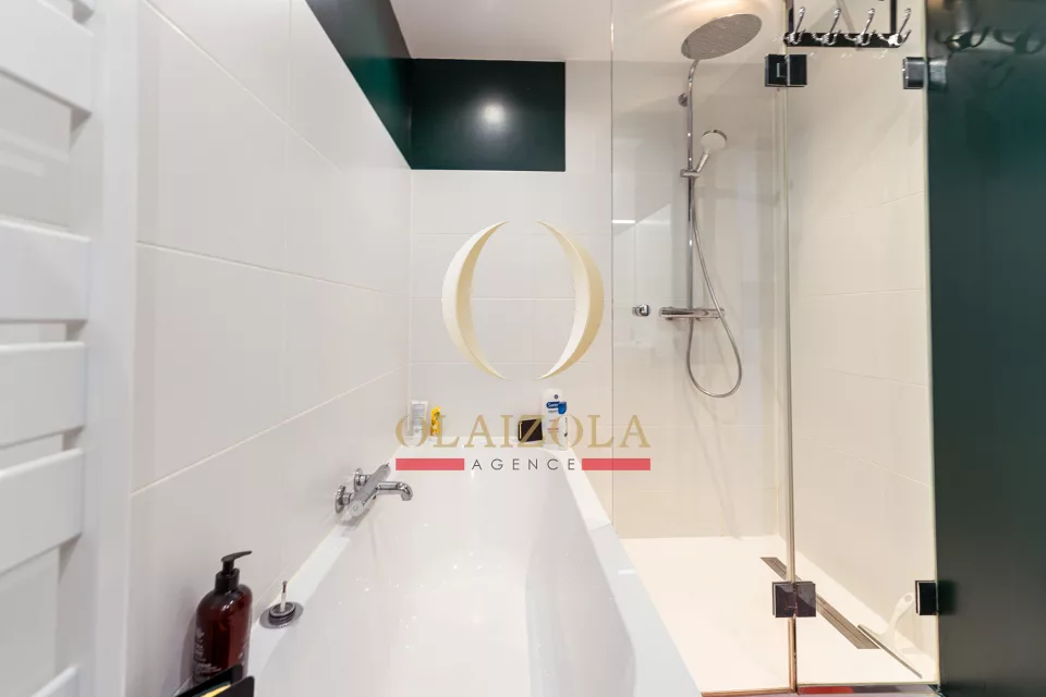 Appartement lumineux avec deux balcons — photo 19