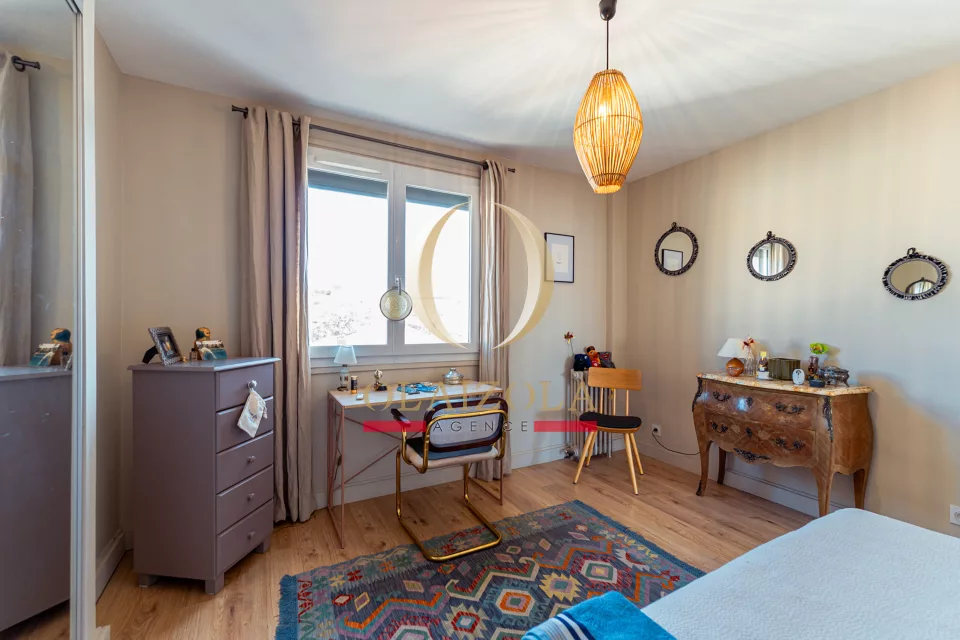 Appartement lumineux avec deux balcons — photo 23