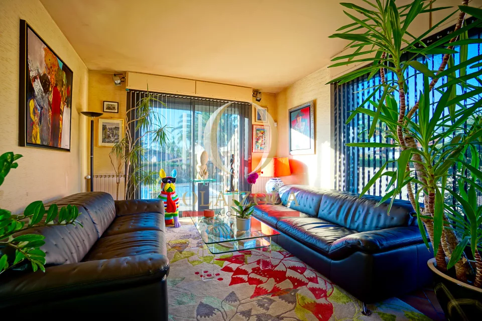 Villa avec piscine et salle de cinéma — photo 6