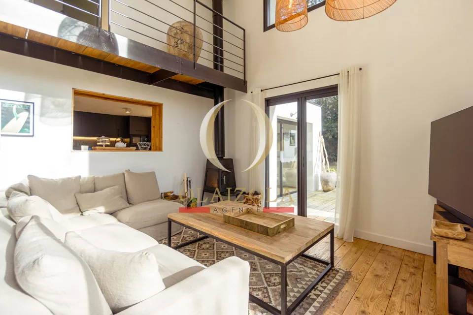 Appartement avec jardin et piscine — photo 22