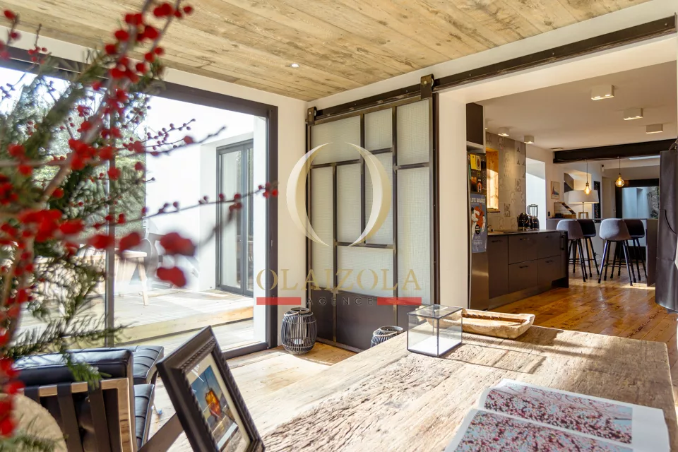 Appartement avec jardin et piscine — photo 30