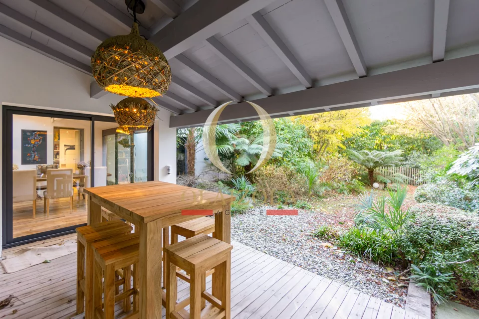 Appartement avec jardin et piscine — photo 34