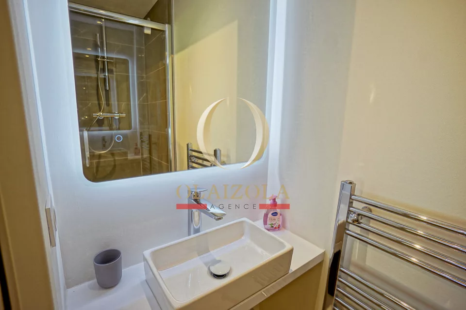 Appartement avec deux terrasses — photo 26