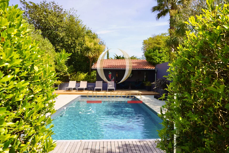 Appartement avec terrasse et piscine — photo 4