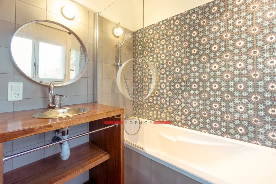 Appartement avec balcons et piscine — photo 20