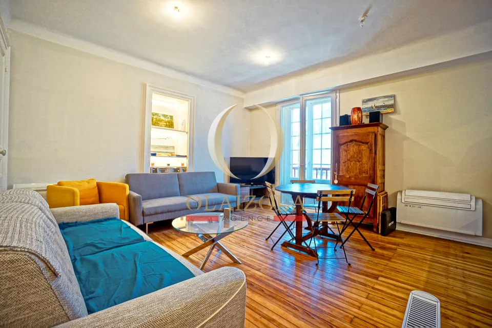 Appartement près de l’Hôtel du Palais — photo 8