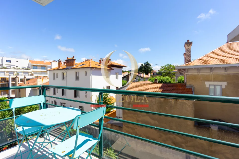Appartement central avec deux balcons — photo 20