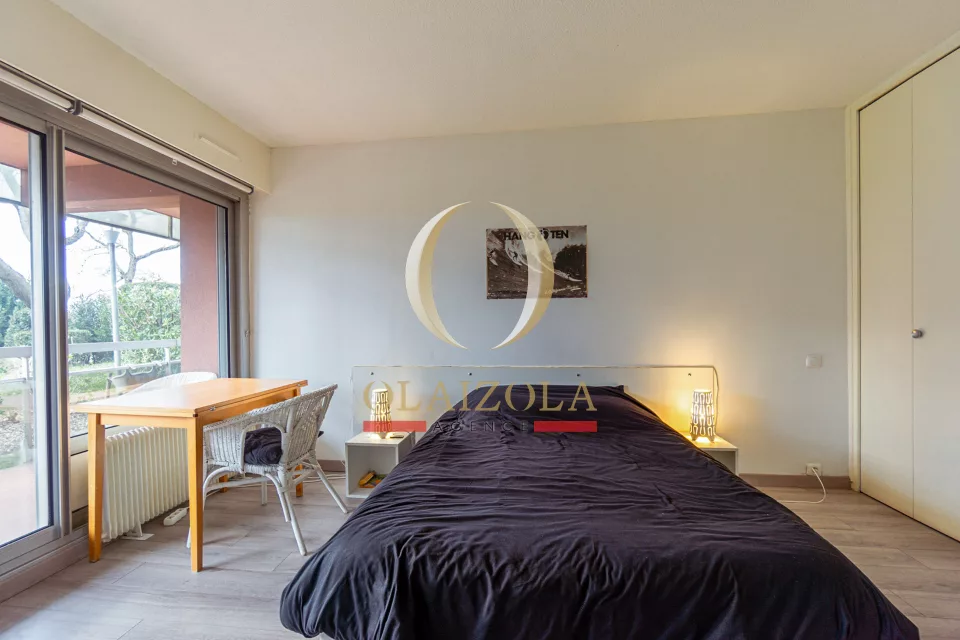 Appartement au calme face à un parc — photo 13
