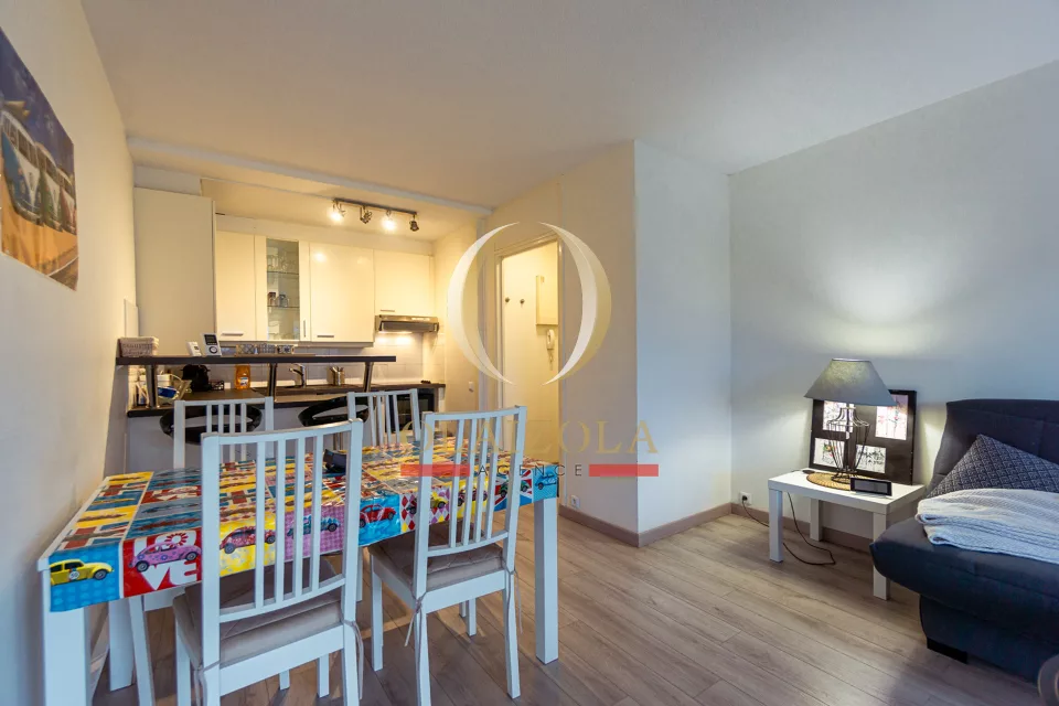 Appartement au calme face à un parc — photo 8