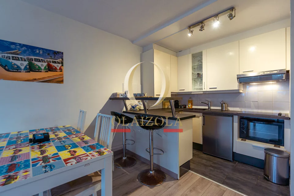 Appartement au calme face à un parc — photo 9