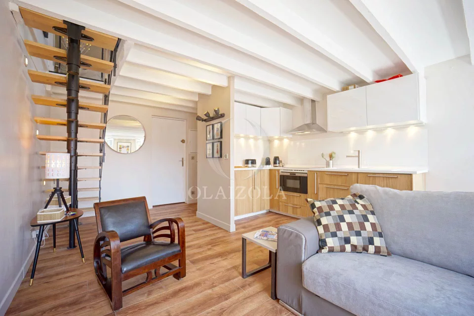 Duplex sous les toits en centre-ville — photo 11