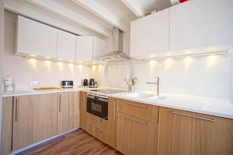 Duplex sous les toits en centre-ville — photo 13
