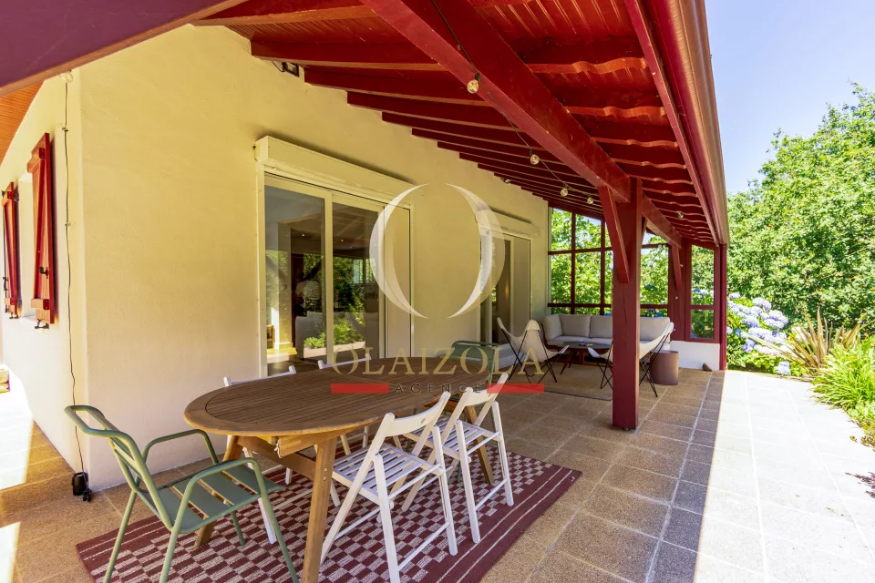 Villa familiale avec grand jardin — photo 10