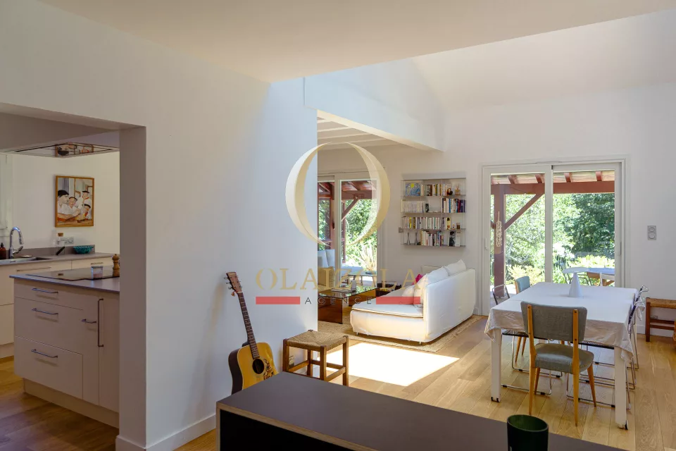 Villa familiale avec grand jardin — photo 31