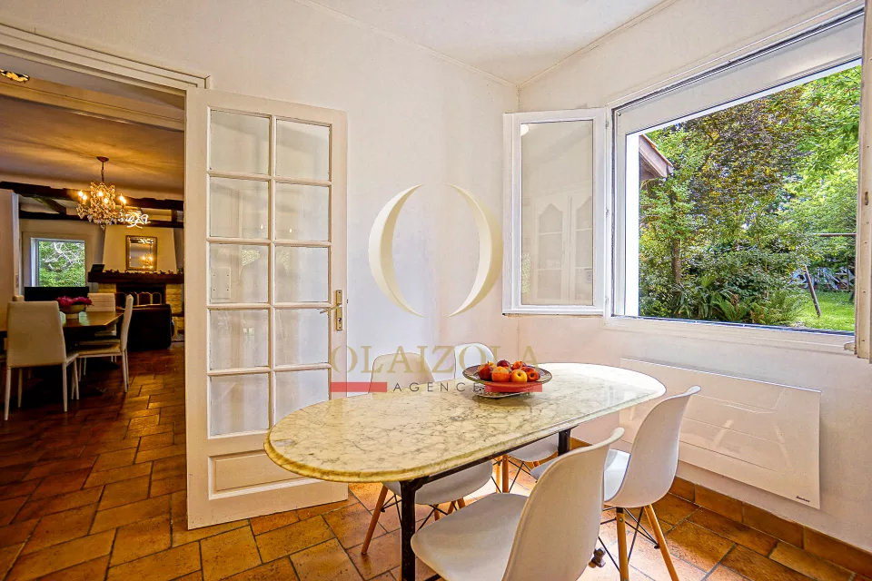 Villa avec piscine privée et jardin — photo 27