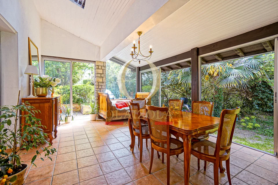 Villa avec piscine privée et jardin — photo 31