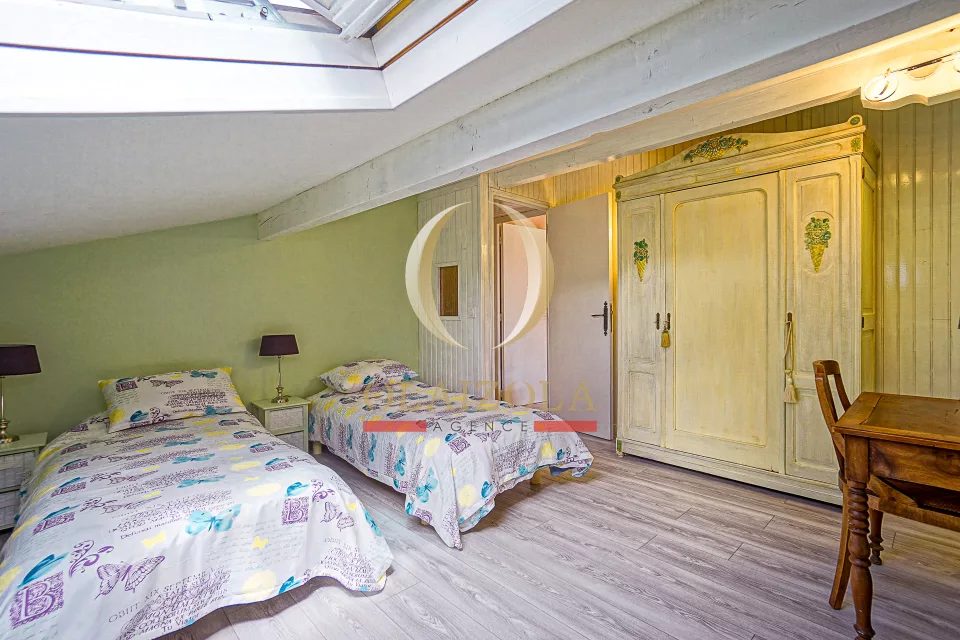 Villa avec piscine privée et jardin — photo 40