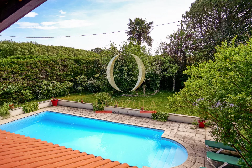 Villa avec piscine privée et jardin — photo 43