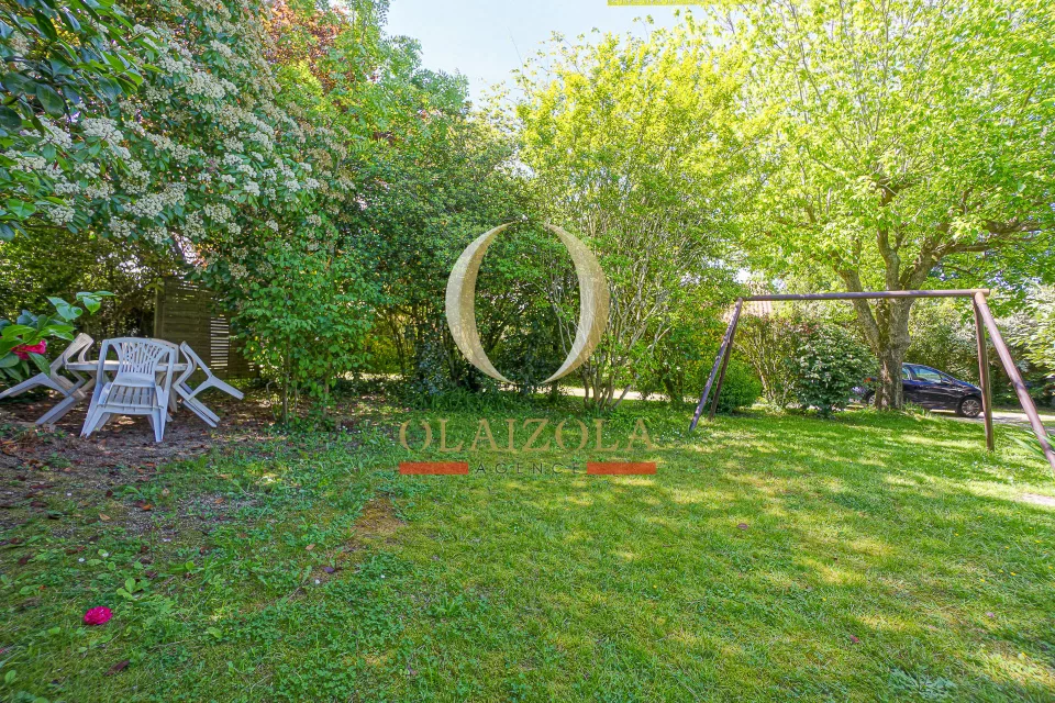 Villa avec piscine privée et jardin — photo 49