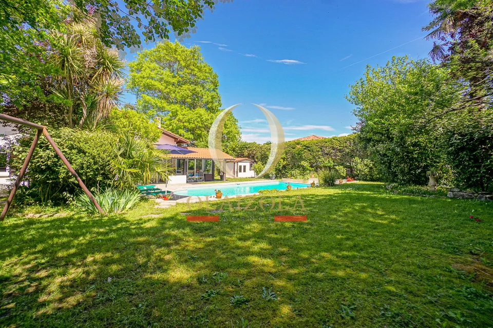 Villa avec piscine privée et jardin — photo 52