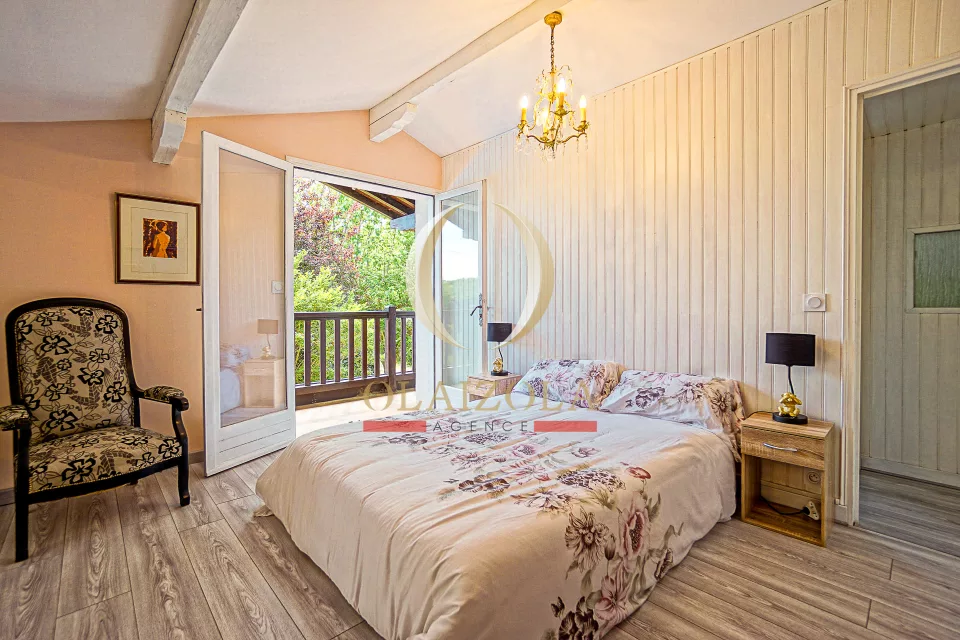 Villa avec piscine privée et jardin — photo 6