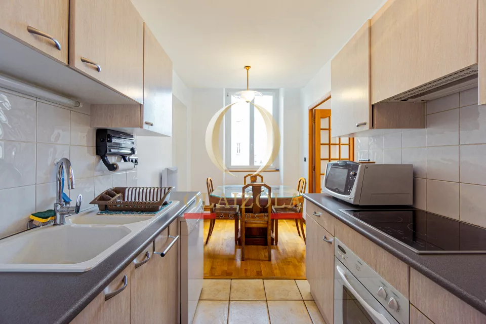 Appartement central au dernier étage — photo 11