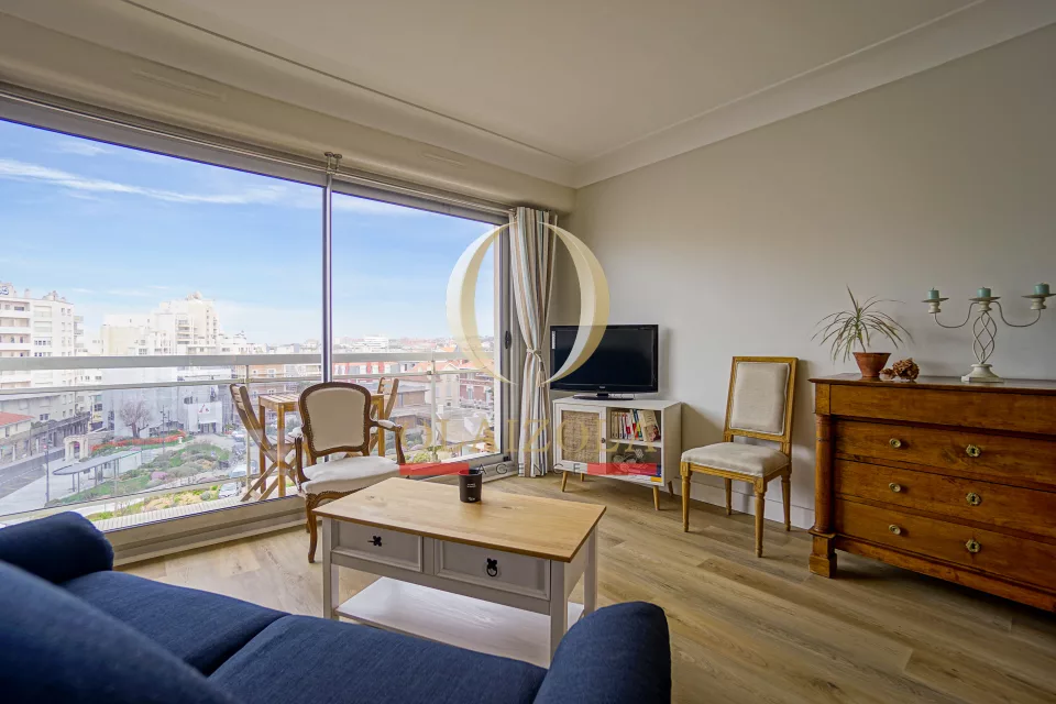 Image de Appartement avec balcon et aperçu mer