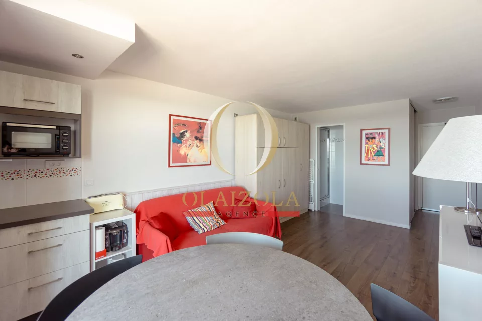 Studio Victoria Surf, vue mer, piscine — photo 11