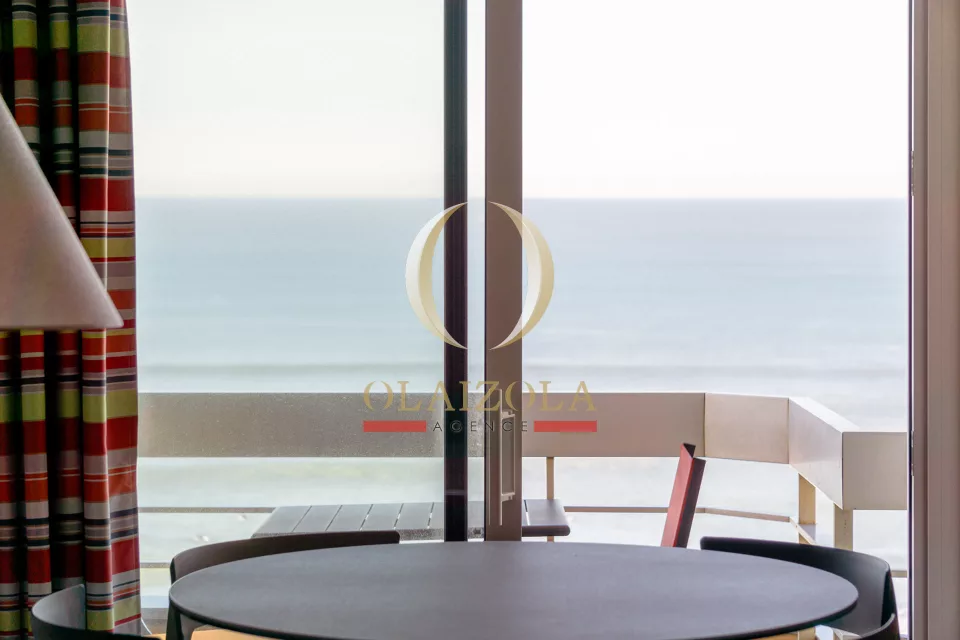Studio Victoria Surf, vue mer, piscine — photo 8
