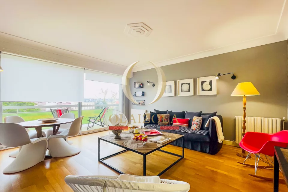 CHARMANT APPARTEMENT AVEC TERRASSE — photo 1