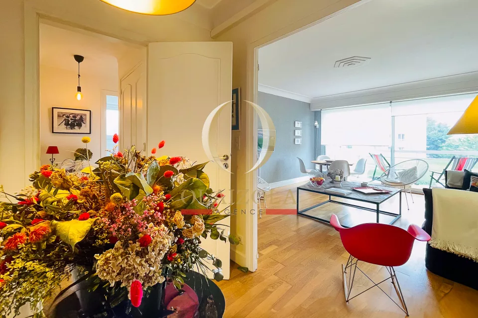 CHARMANT APPARTEMENT AVEC TERRASSE — photo 7